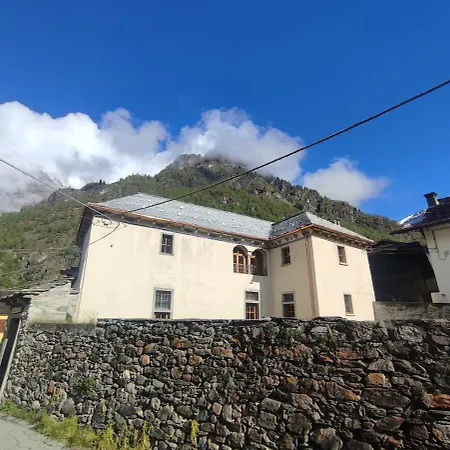 Casa vacanze Casa San Lorenzo, Dimora Storica Del 1600 Antronapiana